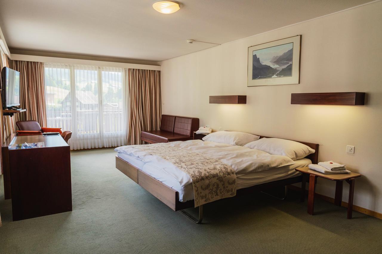 Oberiberg Roggenstock Lodge מראה חיצוני תמונה