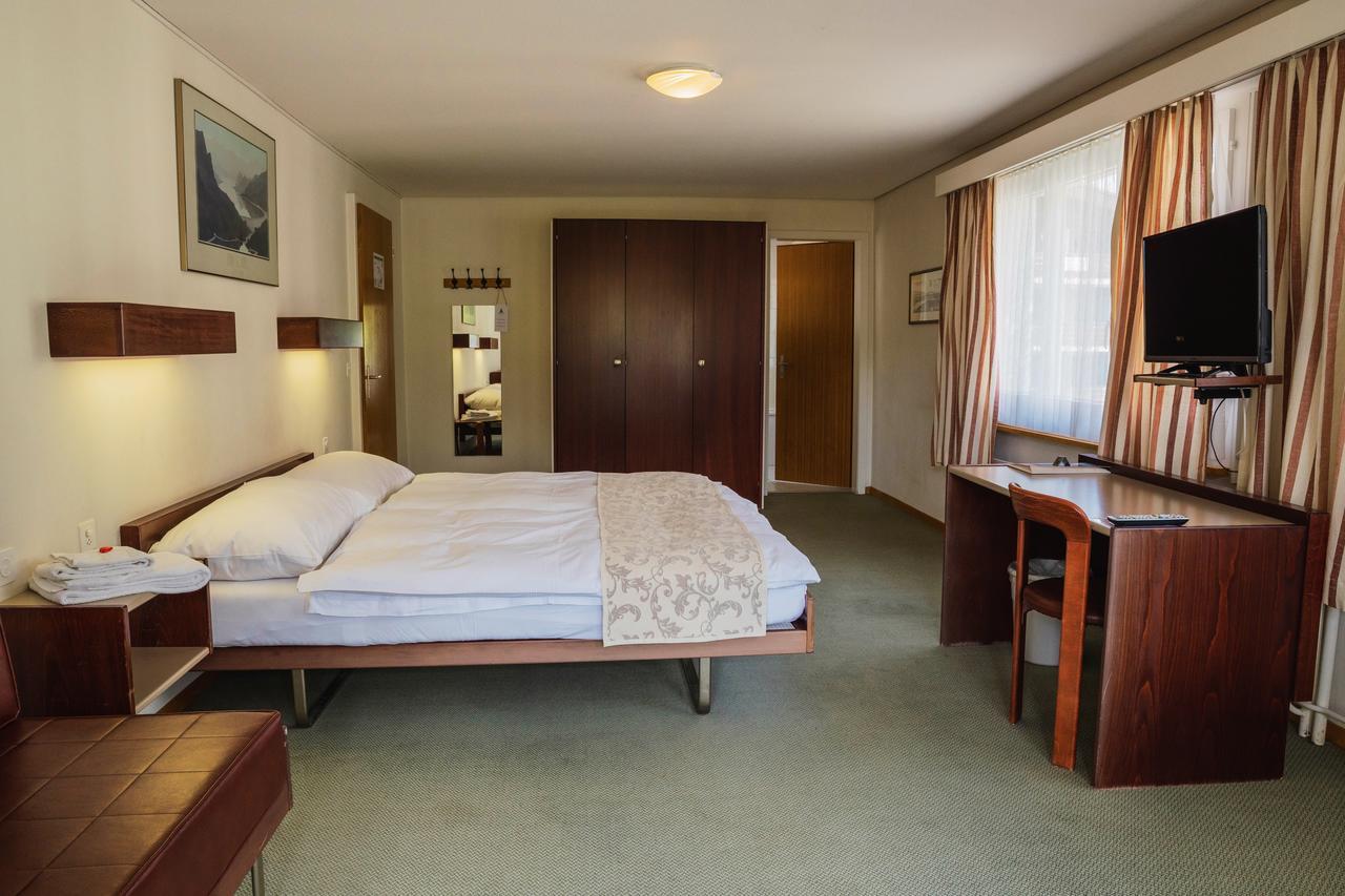 Oberiberg Roggenstock Lodge מראה חיצוני תמונה